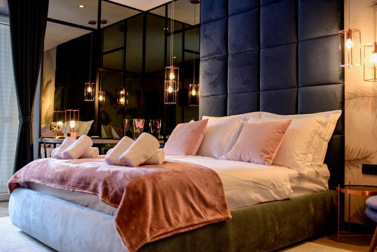 The Lion Rooms Zara Esterno foto