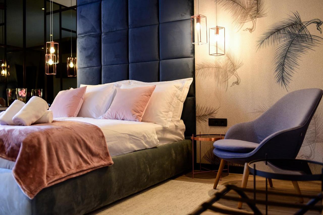 The Lion Rooms Zara Esterno foto