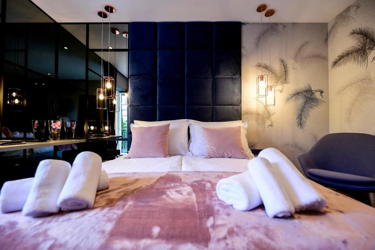 The Lion Rooms Zara Esterno foto