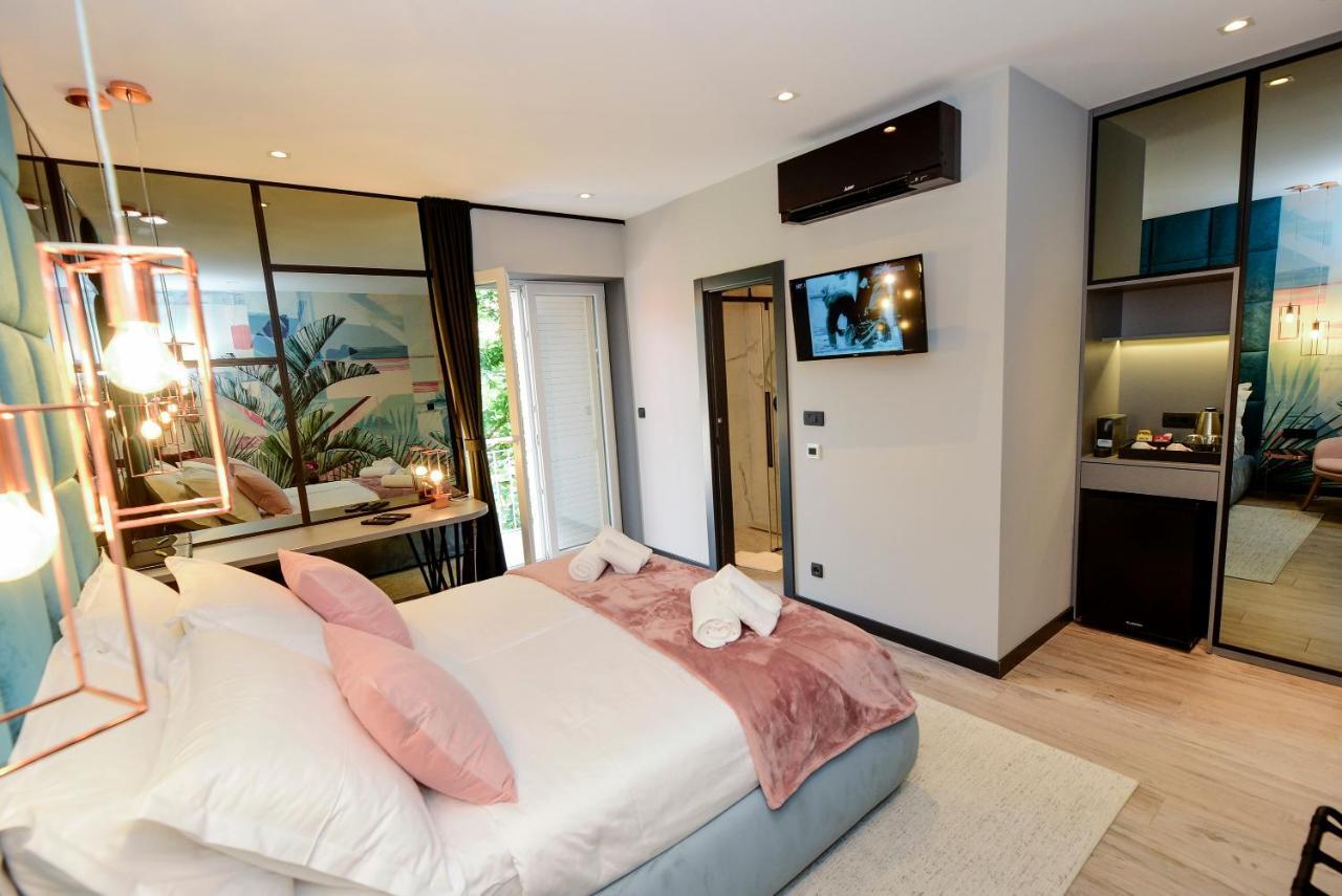 The Lion Rooms Zara Esterno foto